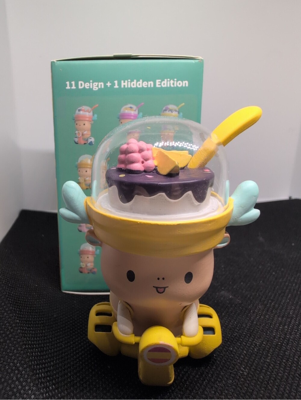 2 Pack Cute Blind Box Figures - Picture 2 of 4